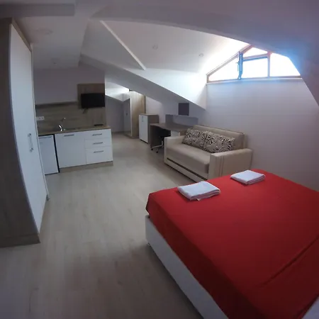 Hotel apartamentowy Ucar Royal Ve Konferans Salonu 3*