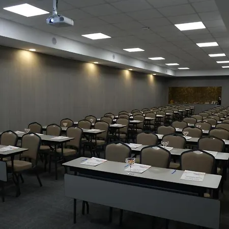 Ucar Royal Ve Konferans Salonu Hotel apartamentowy Ağva