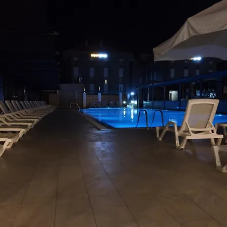 Ucar Royal Ve Konferans Salonu Hotel apartamentowy 3*