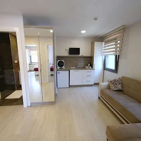 Ucar Royal Ve Konferans Salonu 3*