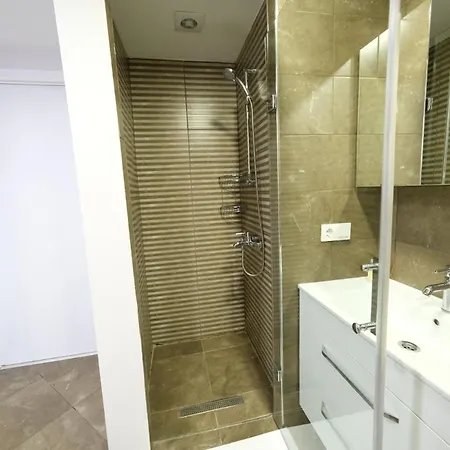 Ucar Royal Ve Konferans Salonu 2* Ağva