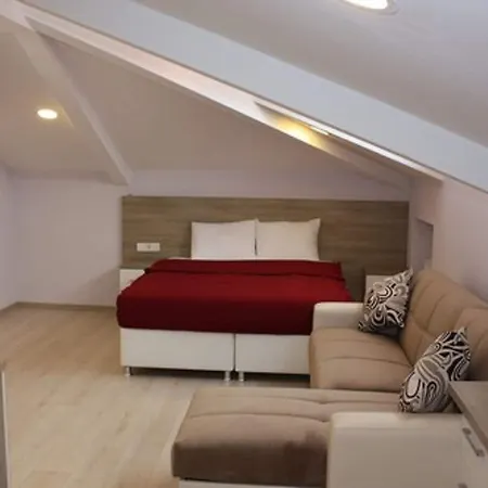 Ucar Royal Ve Konferans Salonu Aparthotel 3*