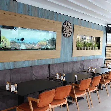 Ucar Royal Ve Konferans Salonu 3* Ağva