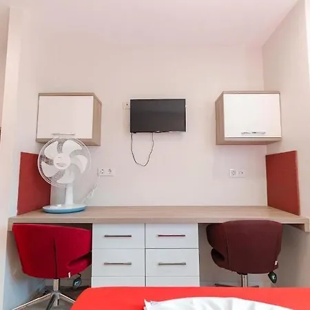 Ucar Royal Ve Konferans Salonu 3* 아그바